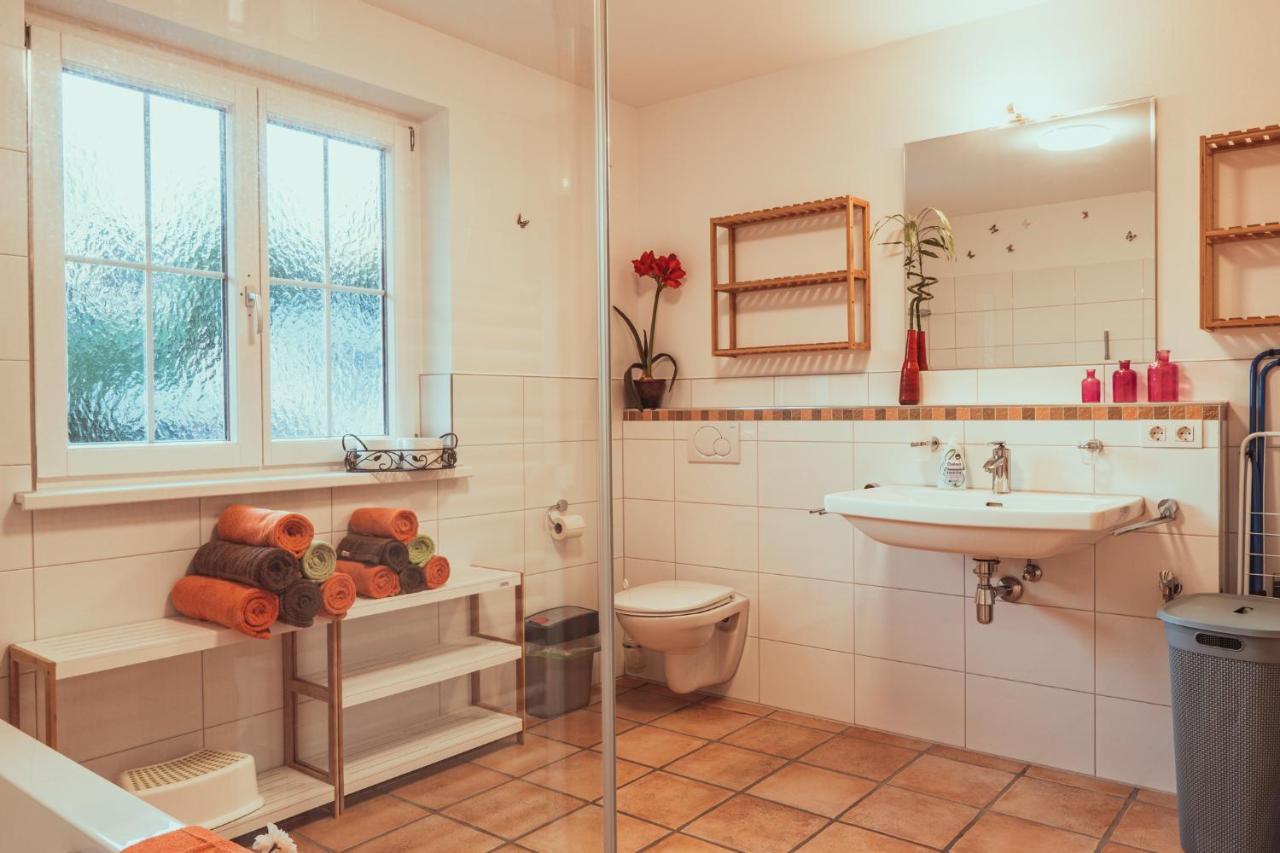 Coraline -Koblach, 6-10 P, 3 Schlafzimmer, Kueche, Riesige Terrasse, Parkplatz, Wifi, Stellplatz Ski Dış mekan fotoğraf