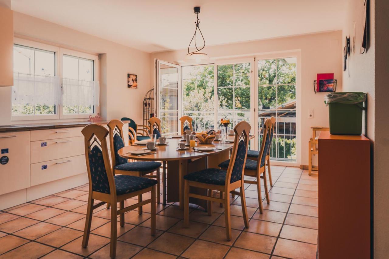 Coraline -Koblach, 6-10 P, 3 Schlafzimmer, Kueche, Riesige Terrasse, Parkplatz, Wifi, Stellplatz Ski Dış mekan fotoğraf